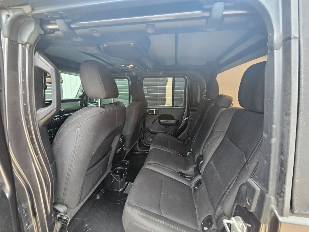 2020 Jeep Gladiator Sport photo 25